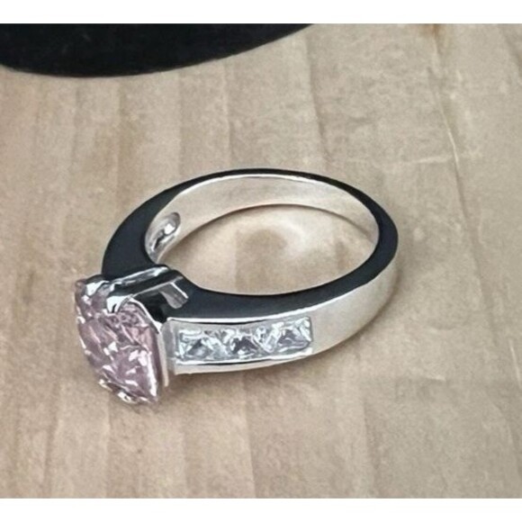 Pink and Clear Cubic Zirconia Silver Tone Solitaire Ring Sz 6 Marked GR - Picture 8 of 10